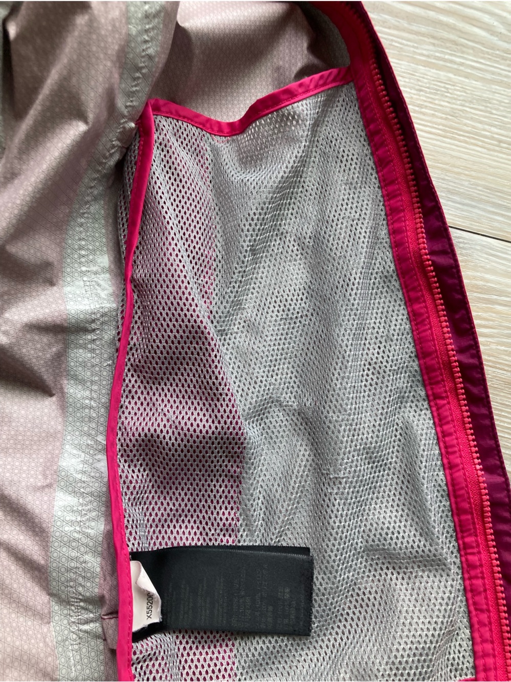 Marmot Two-Tone Women's Waterproof One-Piece in Magenta and Burgundy Size M/M - Picture 2 of 16